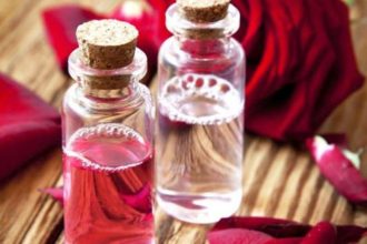 Τριαντάφυλλο και καρύδι για τα σημάδια στο πρόσωπο