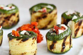 Κολοκυθάκια ρολό με πιπεριά και ρικότα