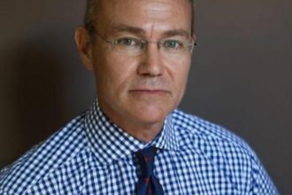 Καταδικαστική η διαχείριση των κόκκινων επιχειρηματικών δανείων από τις τράπεζες