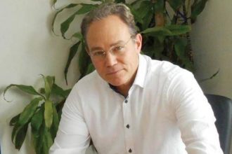 Δημαρχιακή οπισθοδρόμηση ταχύτητας … 5G ( Οι ανεξήγητες αγκυλώσεις του Δημάρχου Πατρέων)