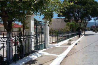 Καθάρισαν και φύτεψαν λουλούδια – Εργασίες στο χωριό για το Πάσχα από τον Σύλλογο Σαγείκων – ΦΩΤΟΓΡΑΦΙΕΣ