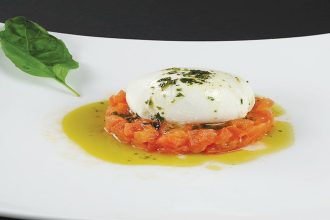 Σαλάτα καπρέζε με ντομάτες «κονφί»