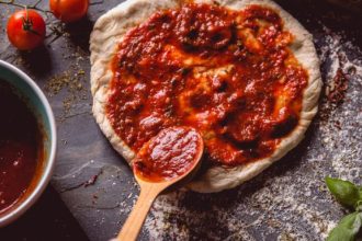 Σάλτσα ντομάτας για πίτσα