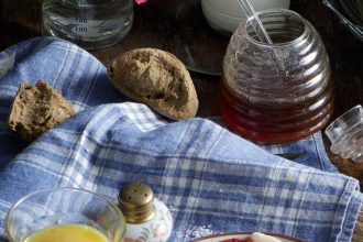 Σαντορινιά αυγά μάτια με πελτέ