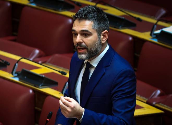 ΣΥΡΙΖΑ: Ανοίγει την πόρτα της εξόδου ο Σαρακιώτης – Προβλήματα με το καλημέρα στο Κίνημα Δημοκρατίας