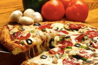 Πίτσα light: Η συνταγή που πρέπει να δοκιμάσετε