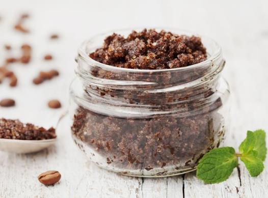 Scrub με καφέ κατά της κυτταρίτιδας