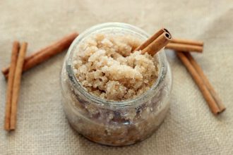 Απολεπιστικό κατά της κυτταρίτιδας με 4 απλά υλικά