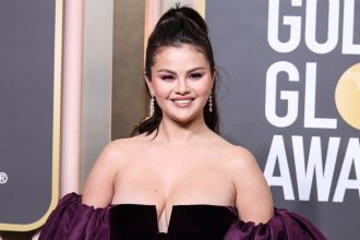 Η Selena Gomez διαβεβαίωσε τους θαυμαστές της πως δεν σταματά το τραγούδι