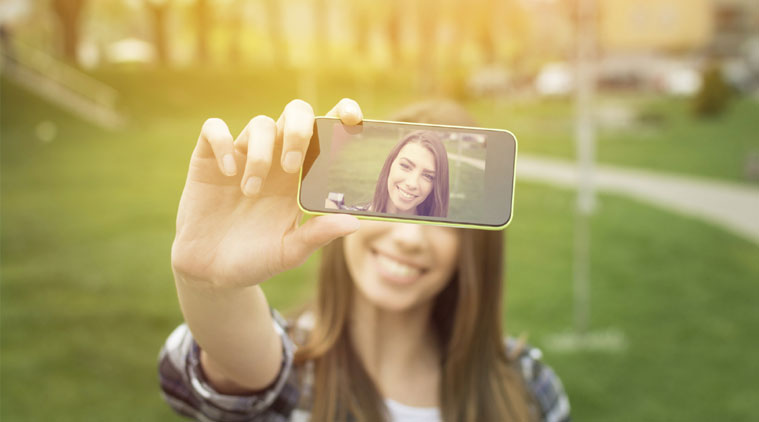 Καταστρέφουν την επιδερμίδα οι selfies