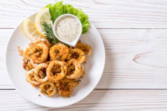 Καλαμαράκια στο φούρνο