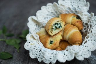 Κρουασάν με σπανάκι και τυρί φέτα