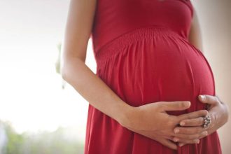 Ο γυναικείος αυνανισμός και όχι το σεξ βοηθά στον τοκετό