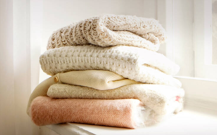 Πώς να αποθηκεύσετε σωστά τα ρούχα εκτός εποχής