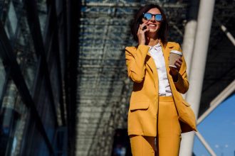 Τι να φορέσεις στο γραφείο και να κάνεις θραύση