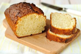 Αφράτο κέικ με γιαούρτι