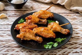 Φτερούγες κοτόπουλου στο φούρνο