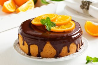 Κέικ με σοκολάτα και πορτοκάλι