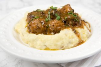 Σουηδικά κεφτεδάκια με πουρέ