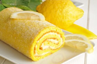 Ρολό κέικ με κρέμα λεμόνι