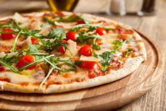 Το μυστικό για την τέλεια πίτσα καπρέζε