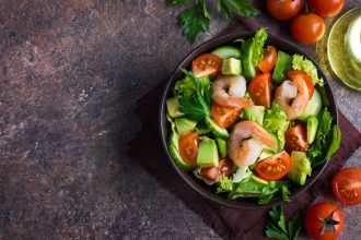 Σαλάτα με γαρίδες και αβοκάντο