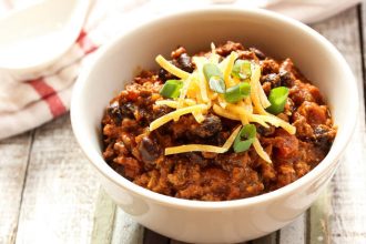 Μεξικάνικο τσίλι με μοσχάρι και μπέικον