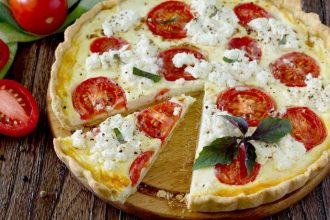 Τάρτα με ντοματίνια και φέτα