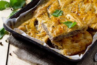 Σπιτική κιμαδόπιτα με πράσο