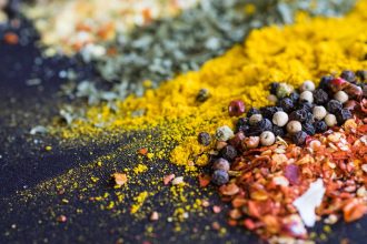 Ποια μπαχαρικά ταιριάζουν με τι