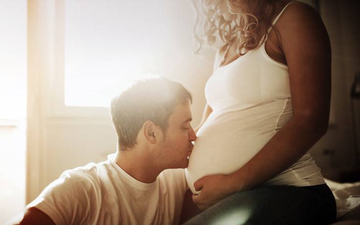 Πόσο καιρό πριν τη σύλληψη πρέπει να κόβουν οι μέλλοντες γονείς το… αλκοόλ