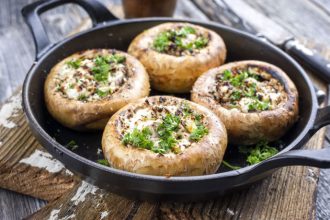 Μανιτάρια γεμιστά με φέτα