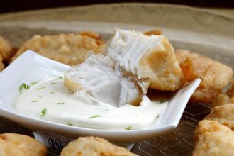 Φιλέτο ψαριού με κάρυ και γιαούρτι