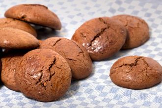 Μπισκότα με χαρουπάλευρο