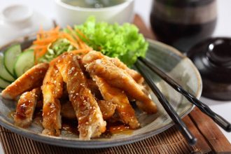 Κοτόπουλο με σως τεριγιάκι