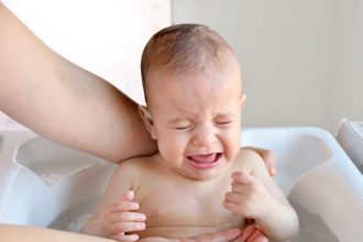 Όταν το μωρό φοβάται το μπάνιο