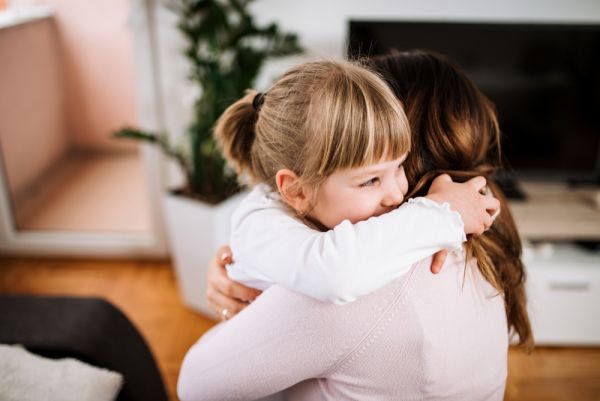 Παιδί: 6 βήματα για να μάθει τη συγνώμη