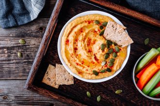 Χούμους με κολοκύθα