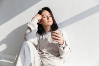 Σκέφτεστε πάντα το χειρότερο σενάριο; Δείτε πώς να το σταματήσετε