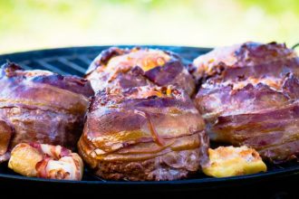 Μπιφτεκάκια τυλιγμένα με μπέικον