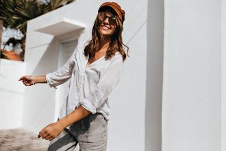 Ο πιο σικάτος συνδυασμός για το λινό παντελόνι σου