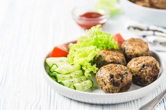 Τηγανητά κεφτεδάκια με σπανάκι