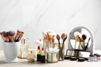 Πώς να οργανώσετε τα καλλυντικά σας