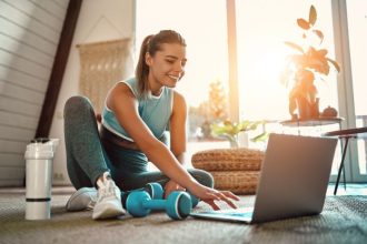 Επτά τρόποι να νιώσετε καλύτερα με το σώμα σας μέσα σε 24 ώρες