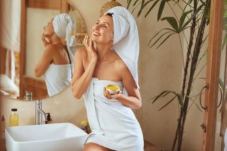 Πώς θα γίνει πιο αποτελεσματική η κρέμα αντιγήρανσης;