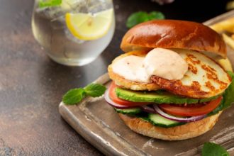 Σπιτικό χαλούμι μπέργκερ