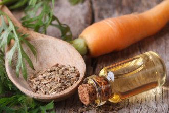 Έλαιο καρότου: ο νέος «ήρωας» για την περιποίηση της επιδερμίδας σας