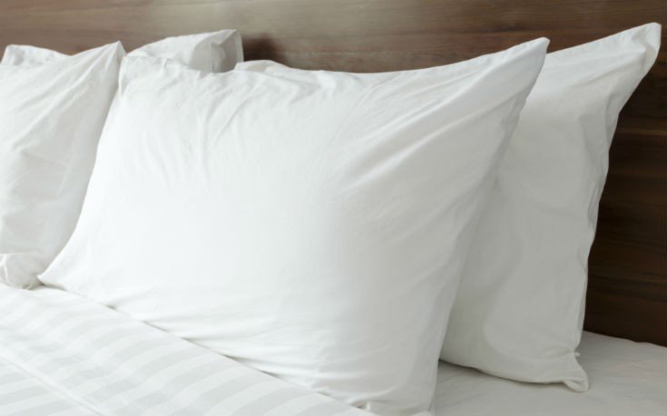 Έτσι θα μάθετε αν το μαξιλάρι σας είναι για… απόσυρση