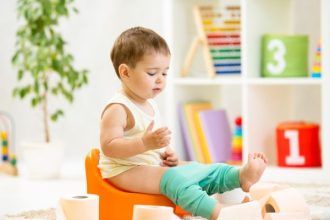 Πώς θα «κόψει» το παιδί τις πάνες;