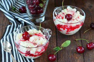 Ρυζόγαλο με κεράσια